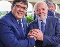 Em encontro com Lula, Rafael Fonteles assegura investimentos e apresenta soluções tecnológicas implantadas no Piauí